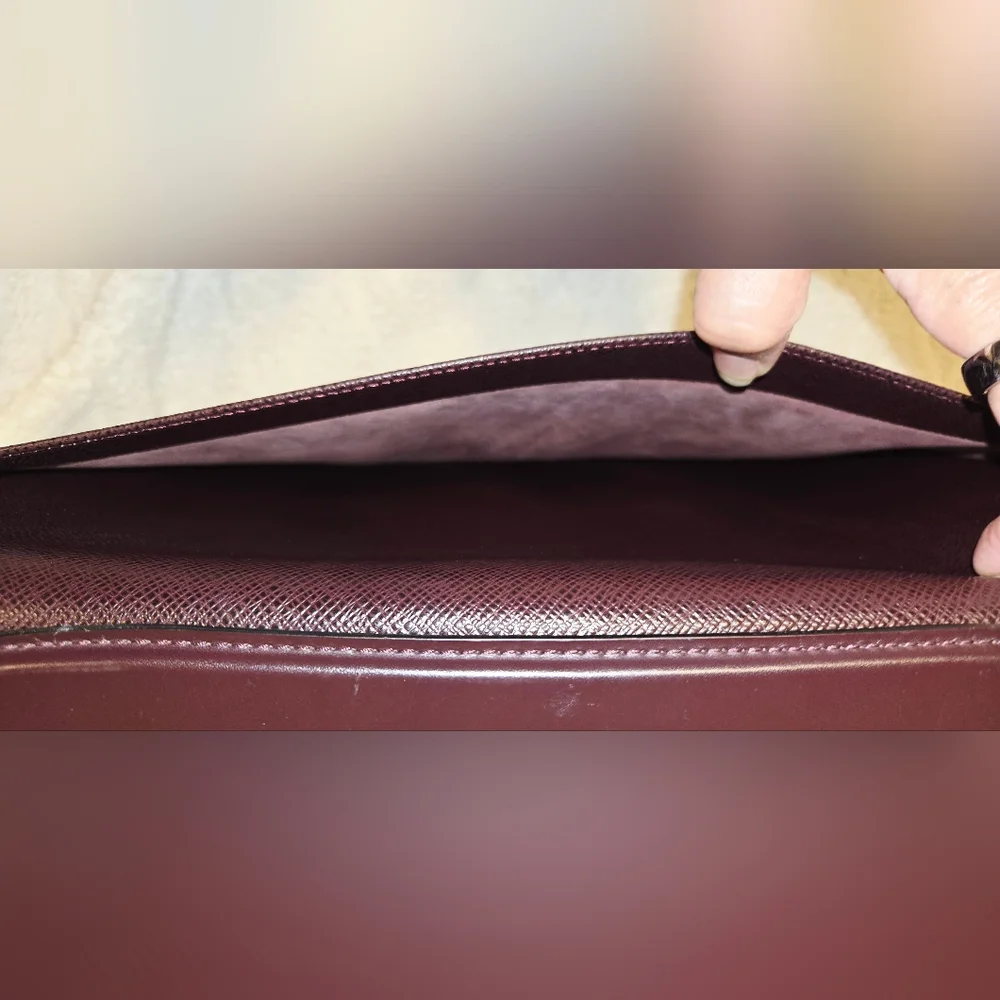Louis Vuitton Burgundy Taiga Porte Document Angara Briefcase MB1022